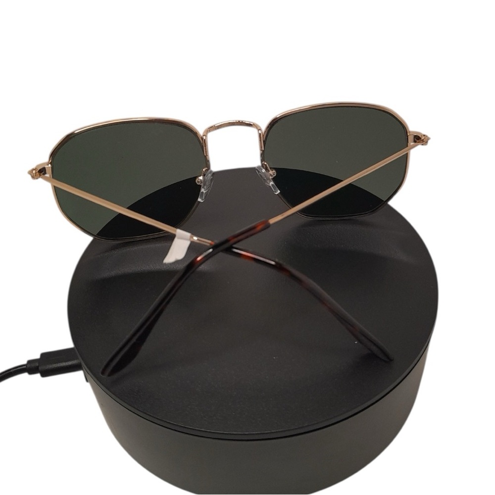 Gradient Round UV Protection Gold Frame Sunglasses - Picture 6 of 9